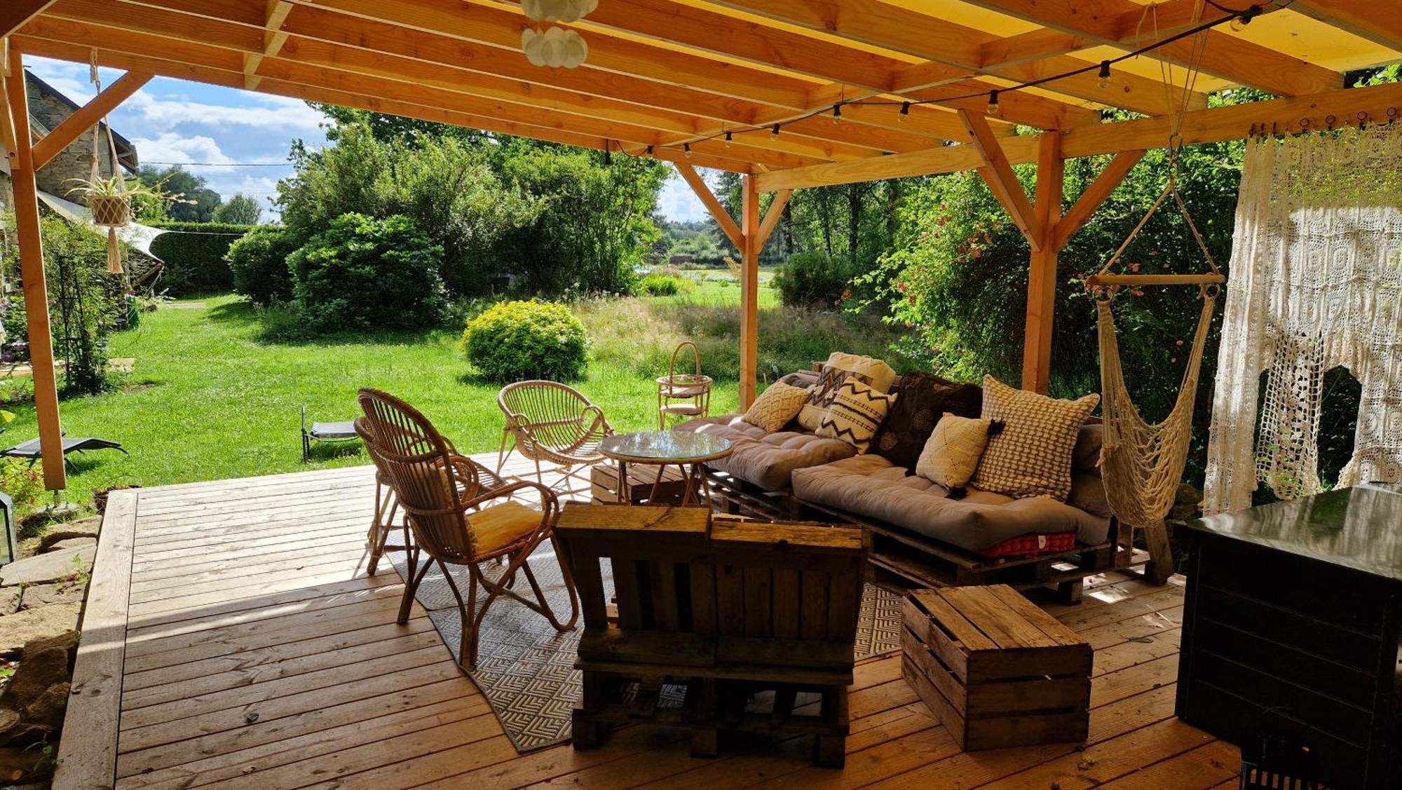 Les Jardins De Nanine Bed & Breakfast Lapleau Exterior photo